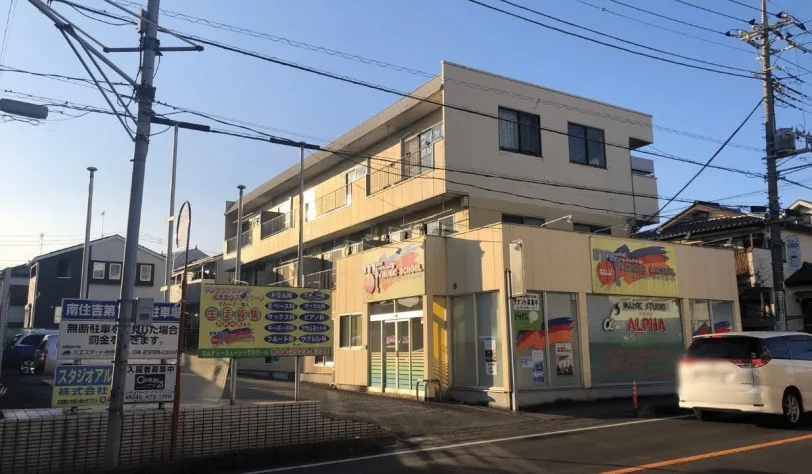 MTミュージックスクールさんの入ったビルの3階にTOKOFITがあります。