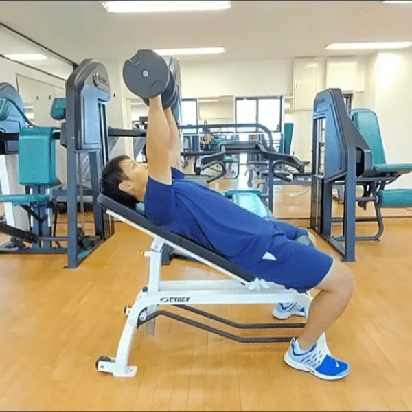 インクラインプレスとは　説明　傾斜をつけたベンチで行うトレーニング
